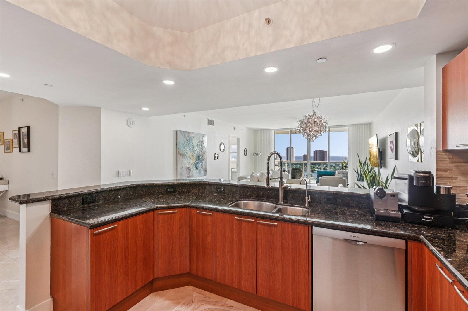 18-web-or-mls-Lake Shore Dr 2312-S2210-0