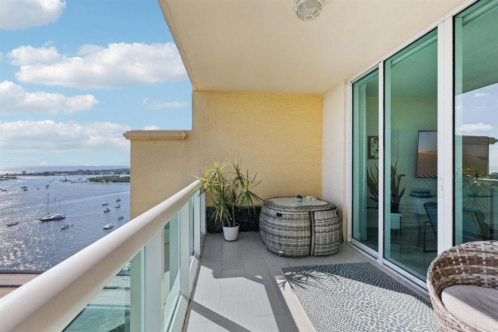 45-web-or-mls-Lake Shore Dr 2312-S2210-0