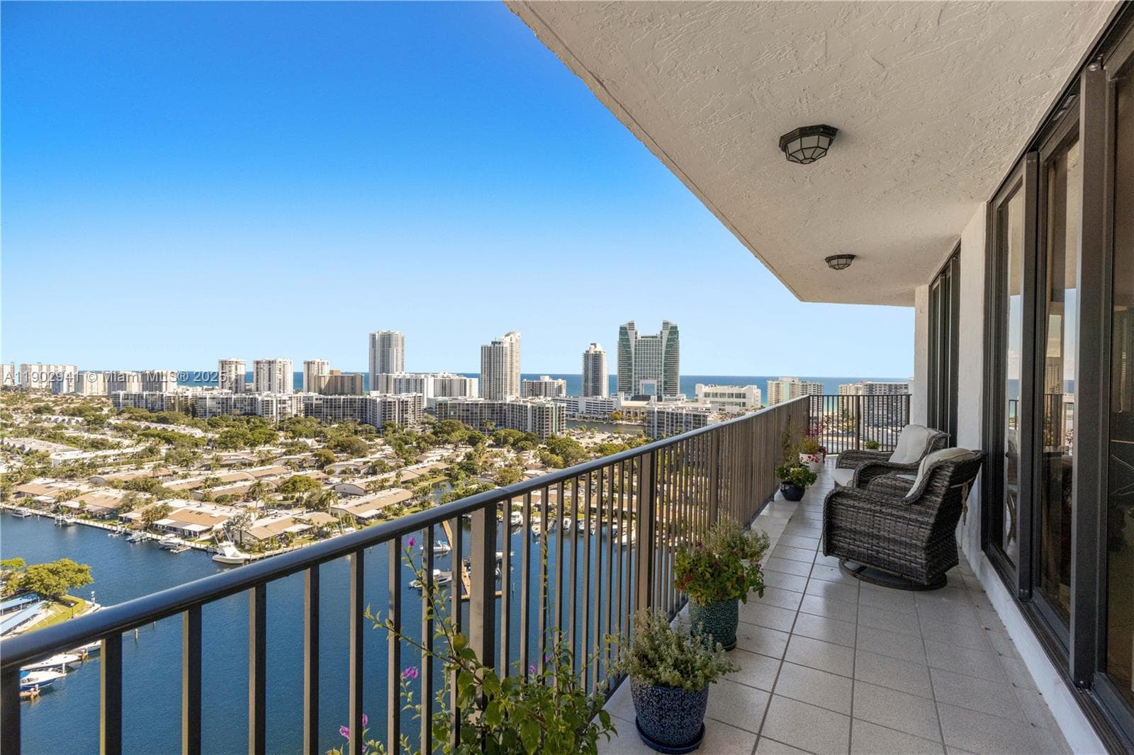 ANCHOR BAY CLUB · #PH2A in Hallandale Beach - Photo 3