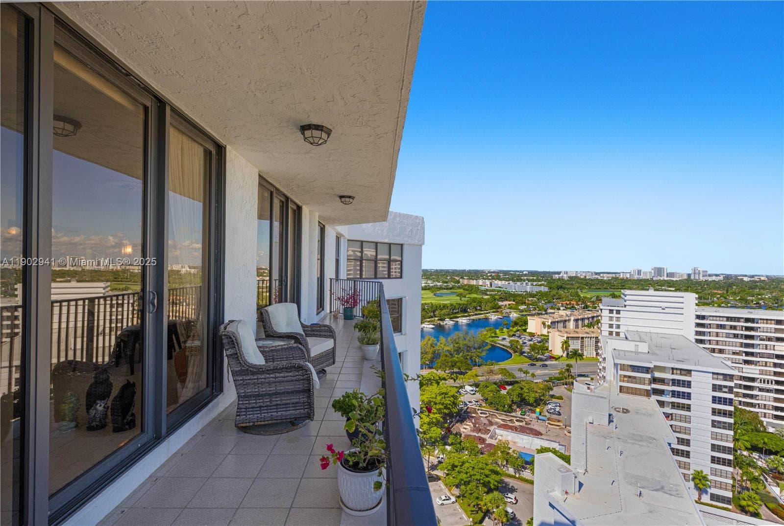 ANCHOR BAY CLUB · #PH2A in Hallandale Beach - Photo 8