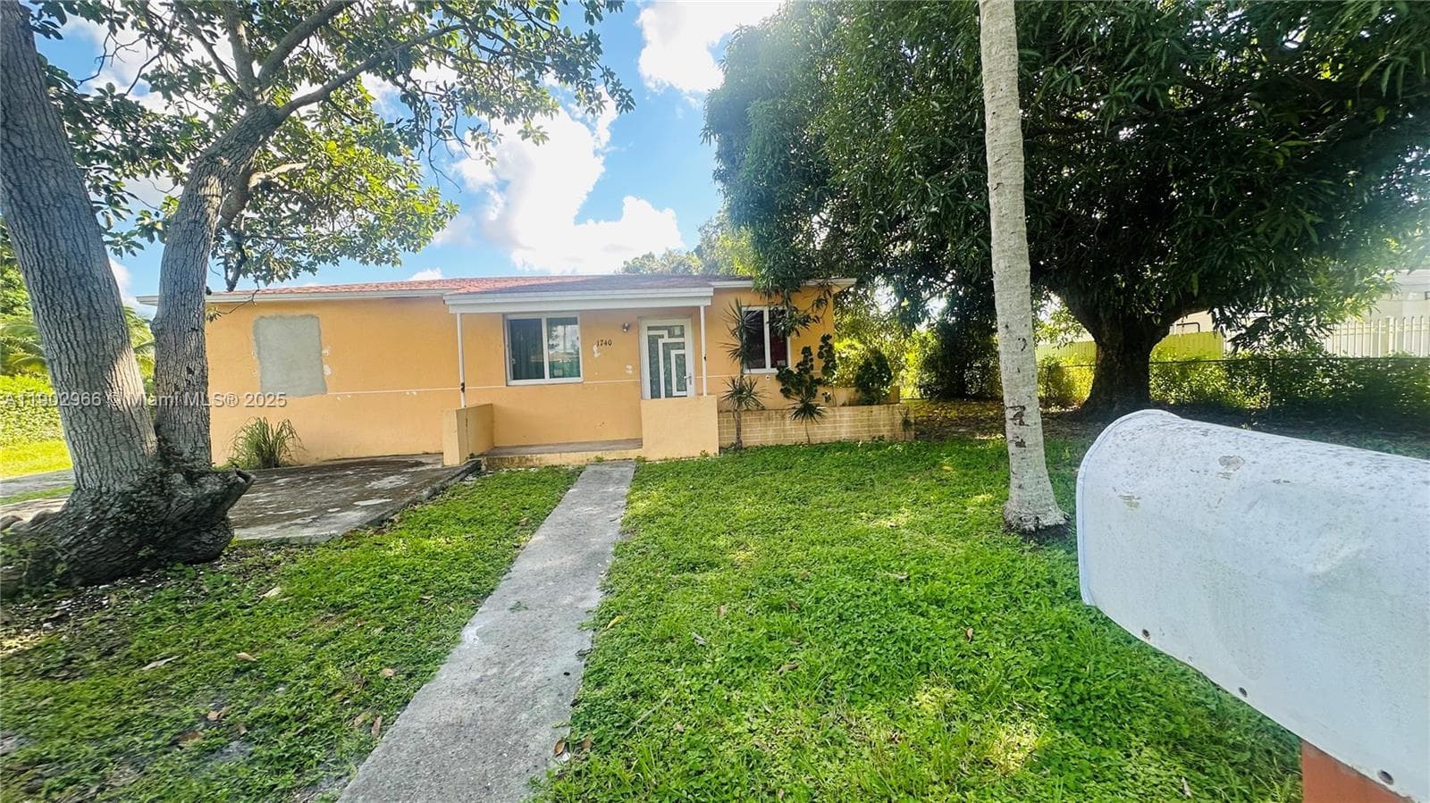 1740 NW 126th St photo 1