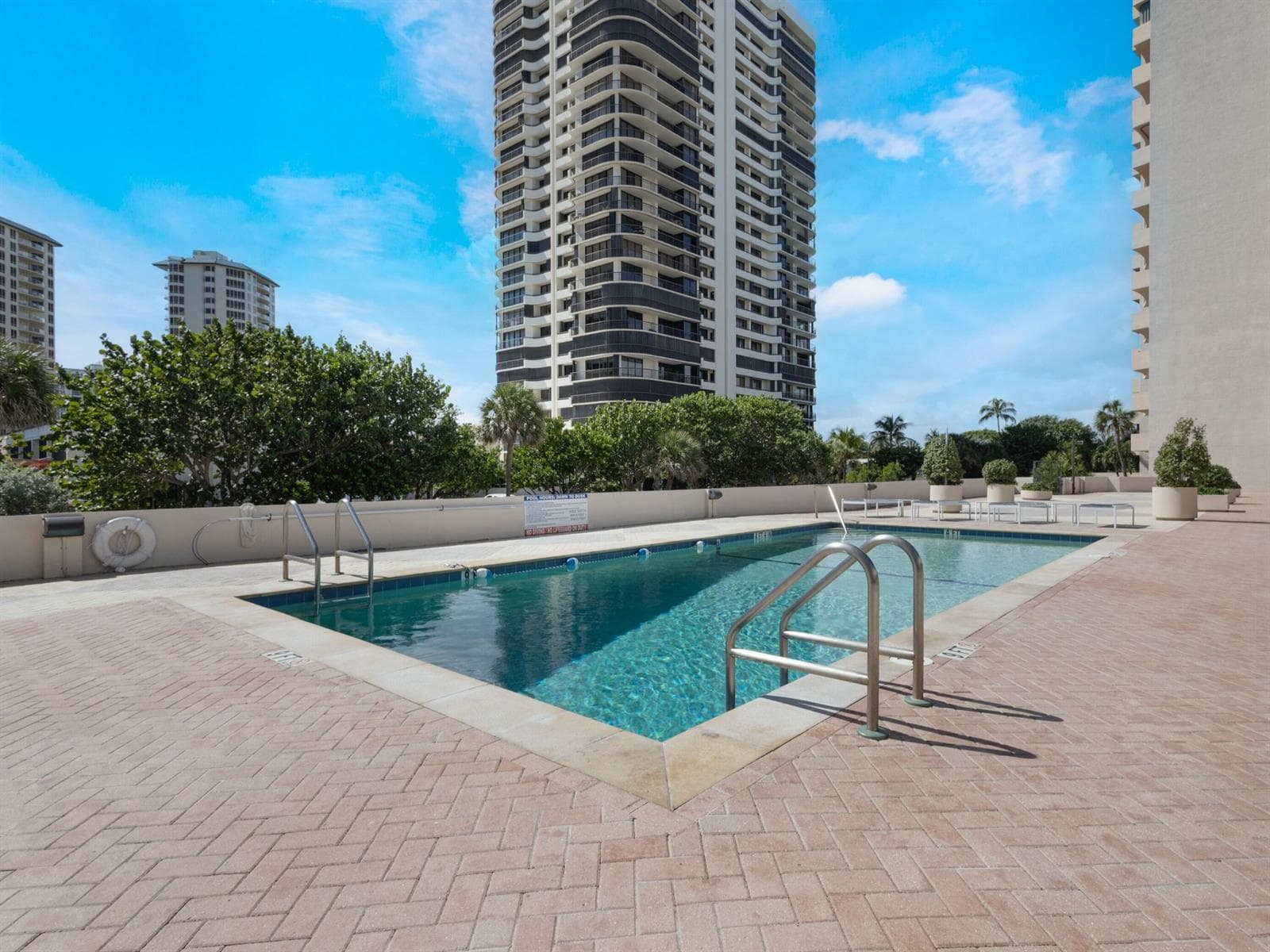 Common Areas Pool 2