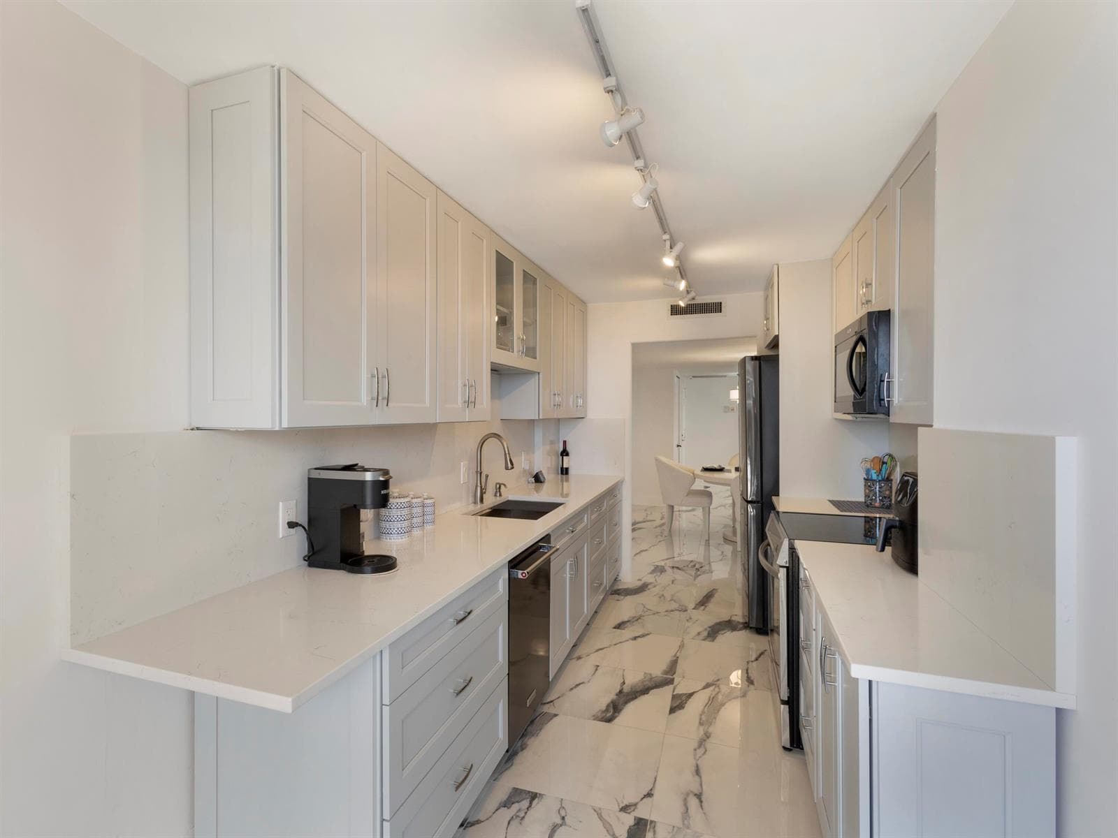 Kitchen 2