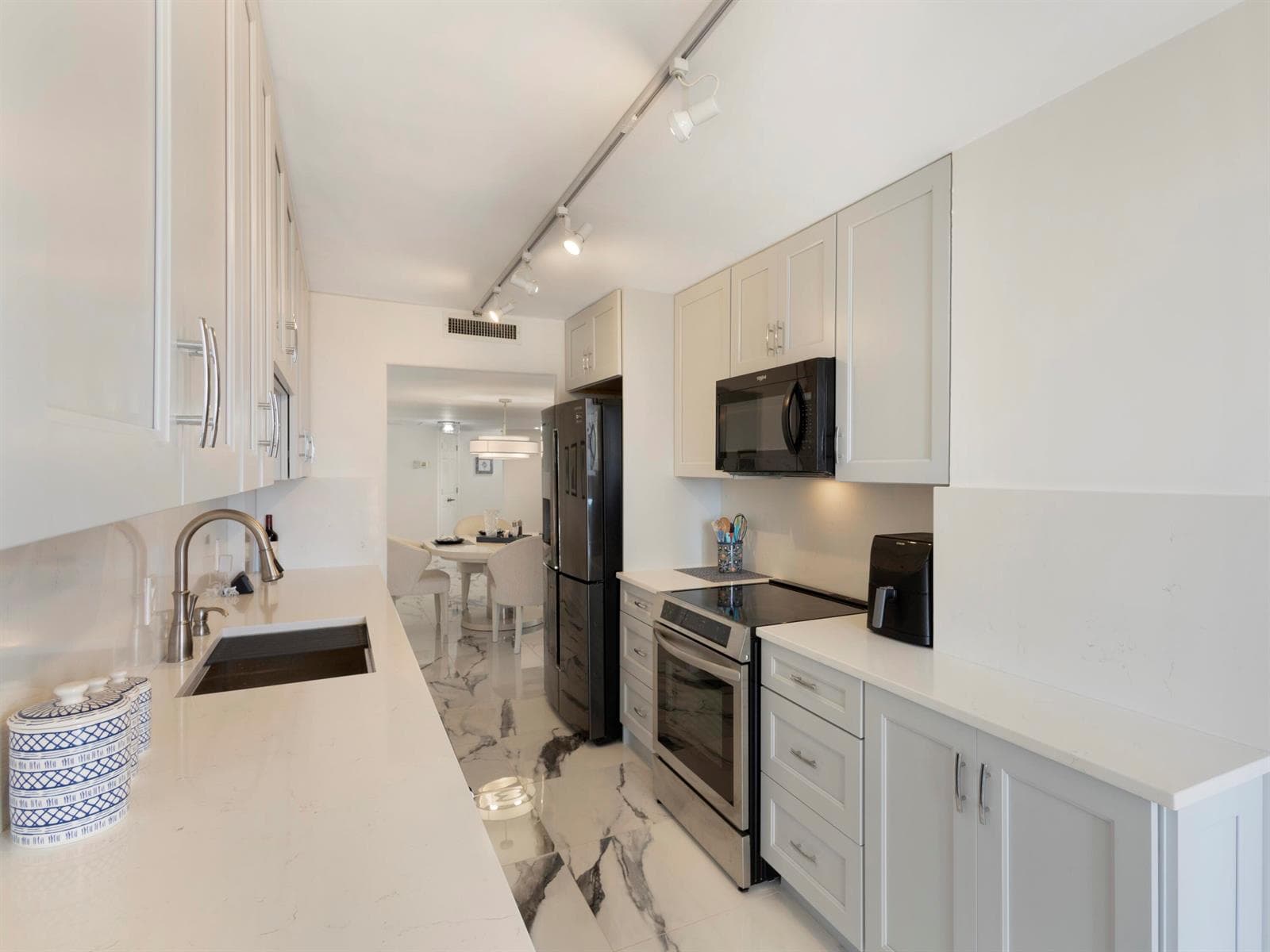 Kitchen 3