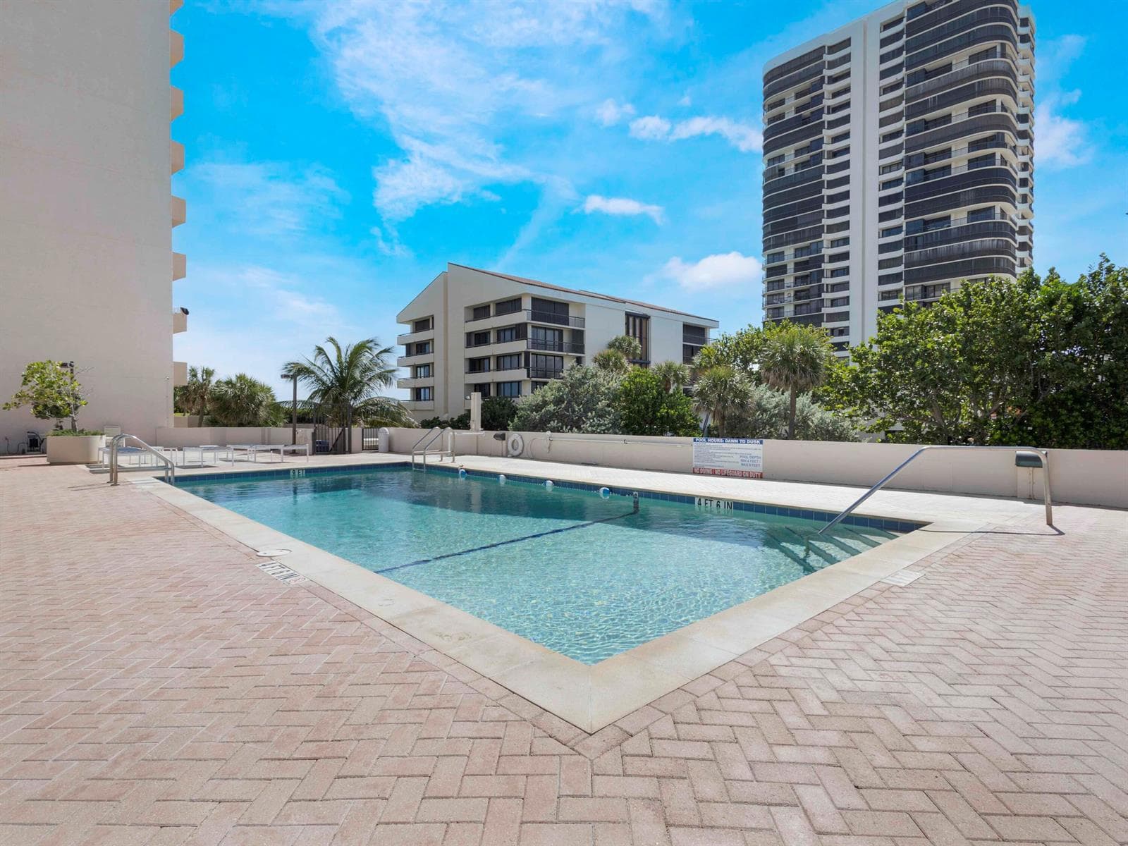 Common Areas Pool 1