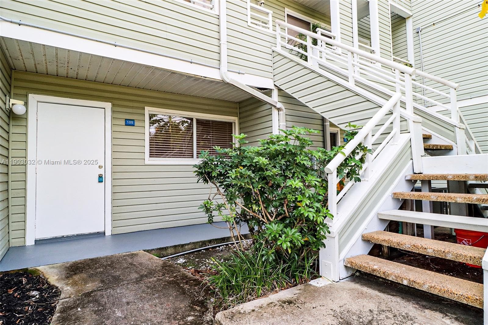 SUMMER LAKE · #105 in Oakland Park - Photo 17