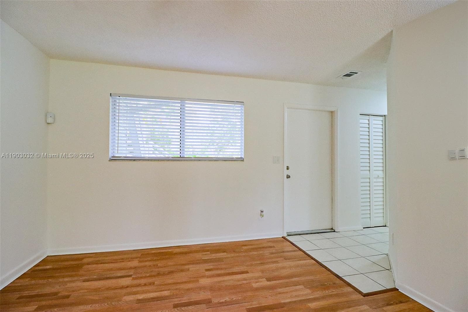 SUMMER LAKE · #105 in Oakland Park - Photo 3