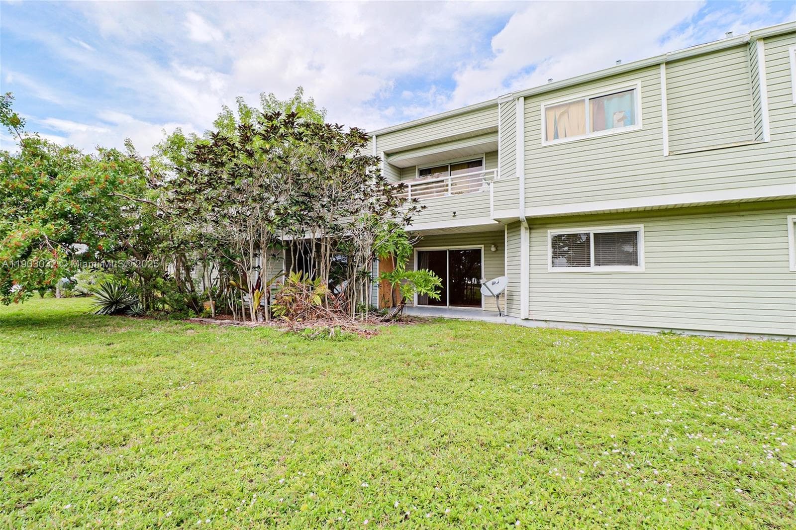 SUMMER LAKE · #105 in Oakland Park - Photo 18