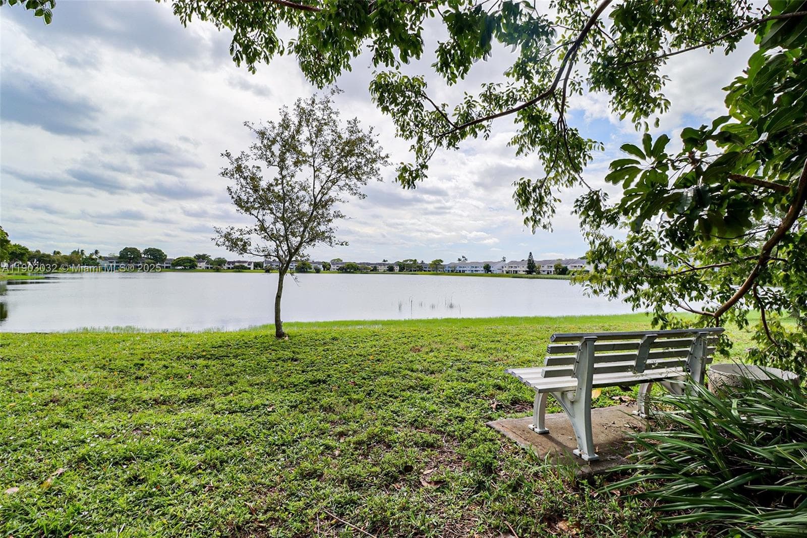 SUMMER LAKE · #105 in Oakland Park - Photo 19
