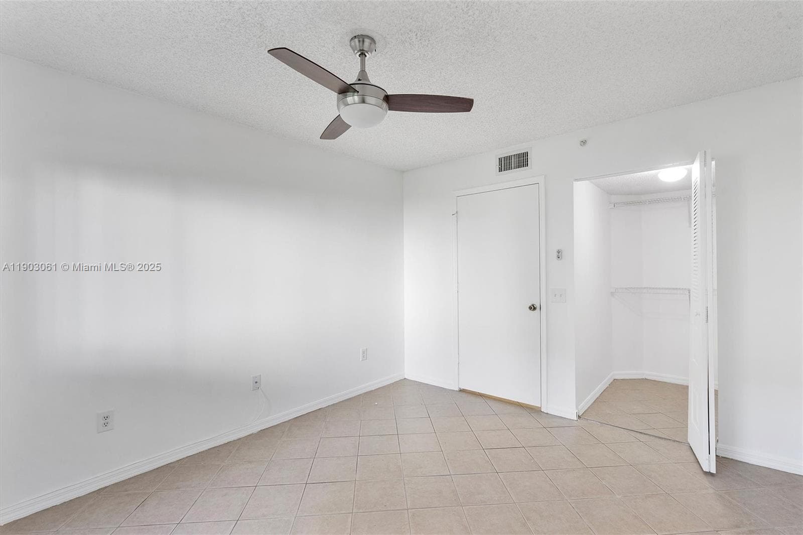PINEHURST CLUB CONDO · #5-105 in Hollywood - Photo 12