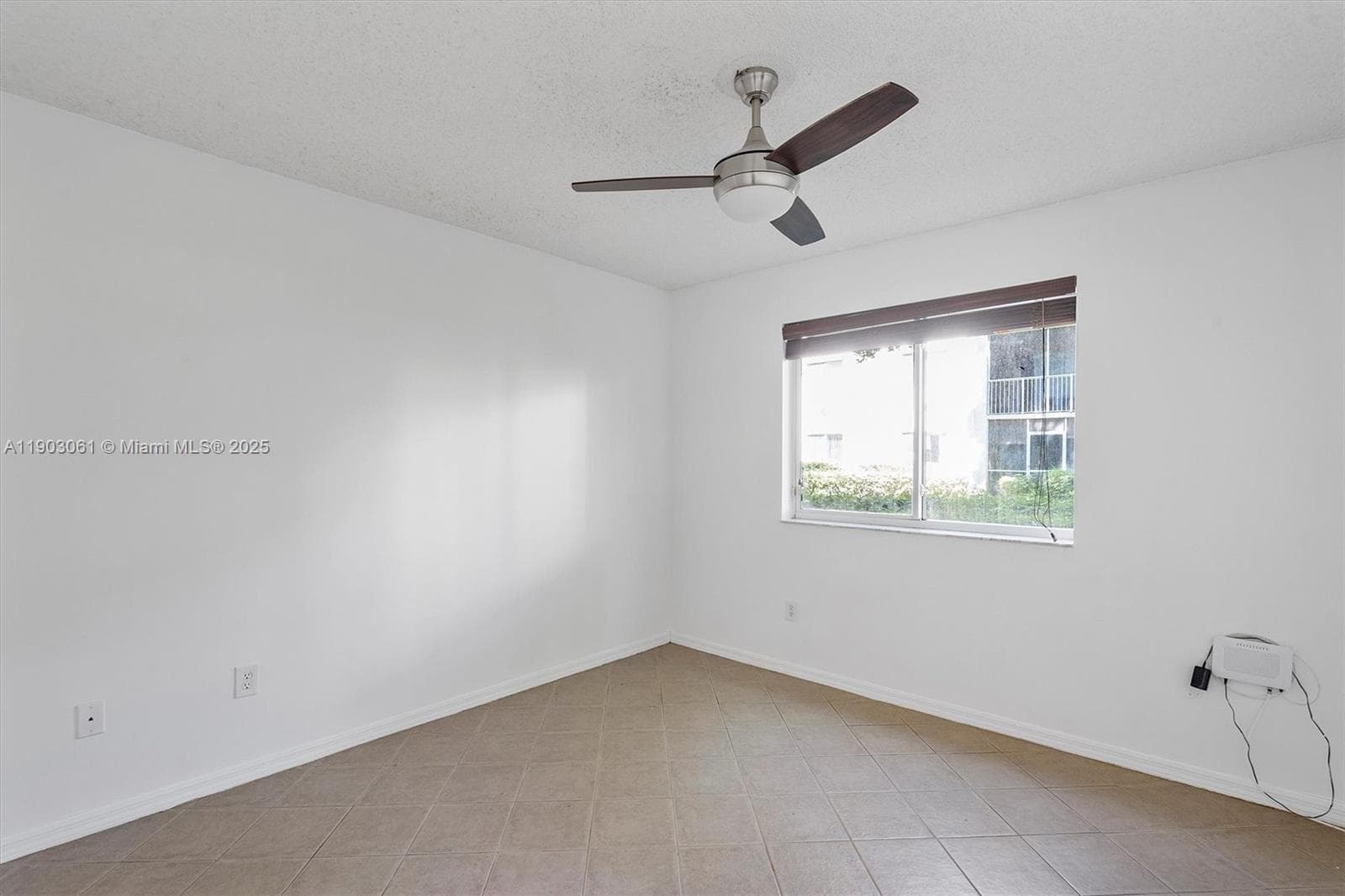PINEHURST CLUB CONDO · #5-105 in Hollywood - Photo 11