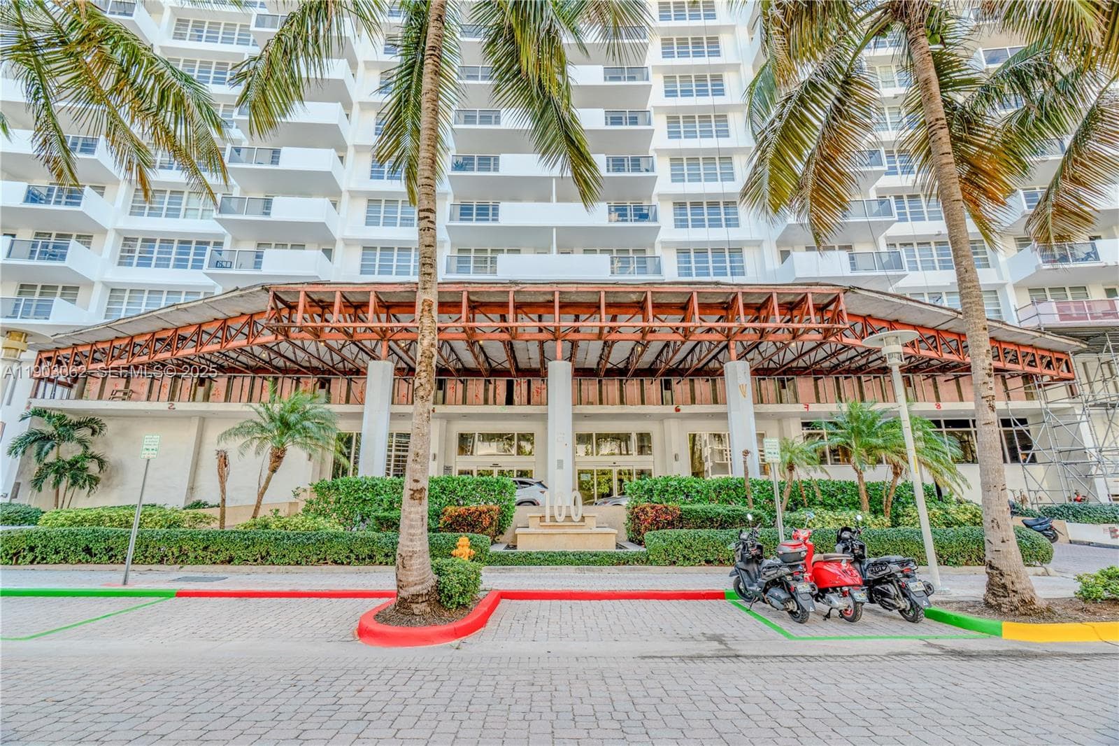 The Decoplage · #323 in Miami Beach - Photo 40
