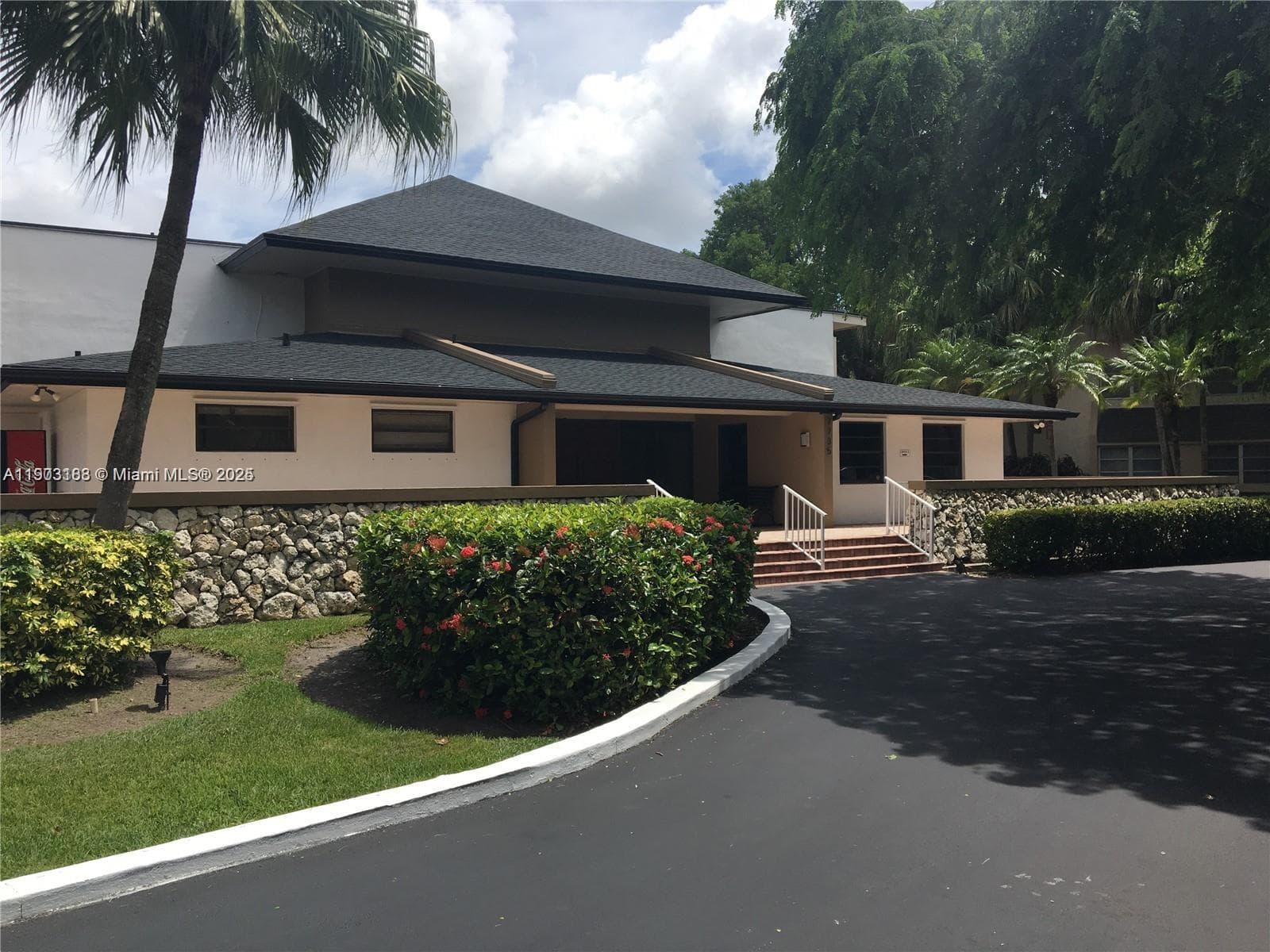 Kings Creek South · #B-315 in Miami - Photo 28