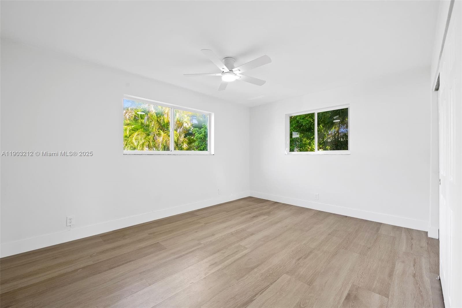 3207 Wilson St photo 7