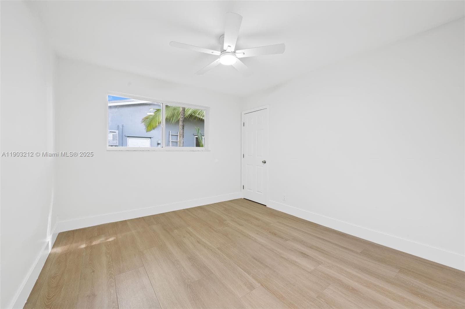 3207 Wilson St photo 11