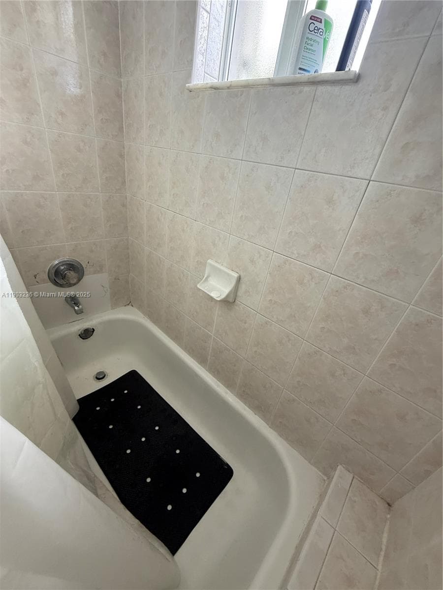 DORAL GRAND CONDO · #76 in Doral - Photo 16