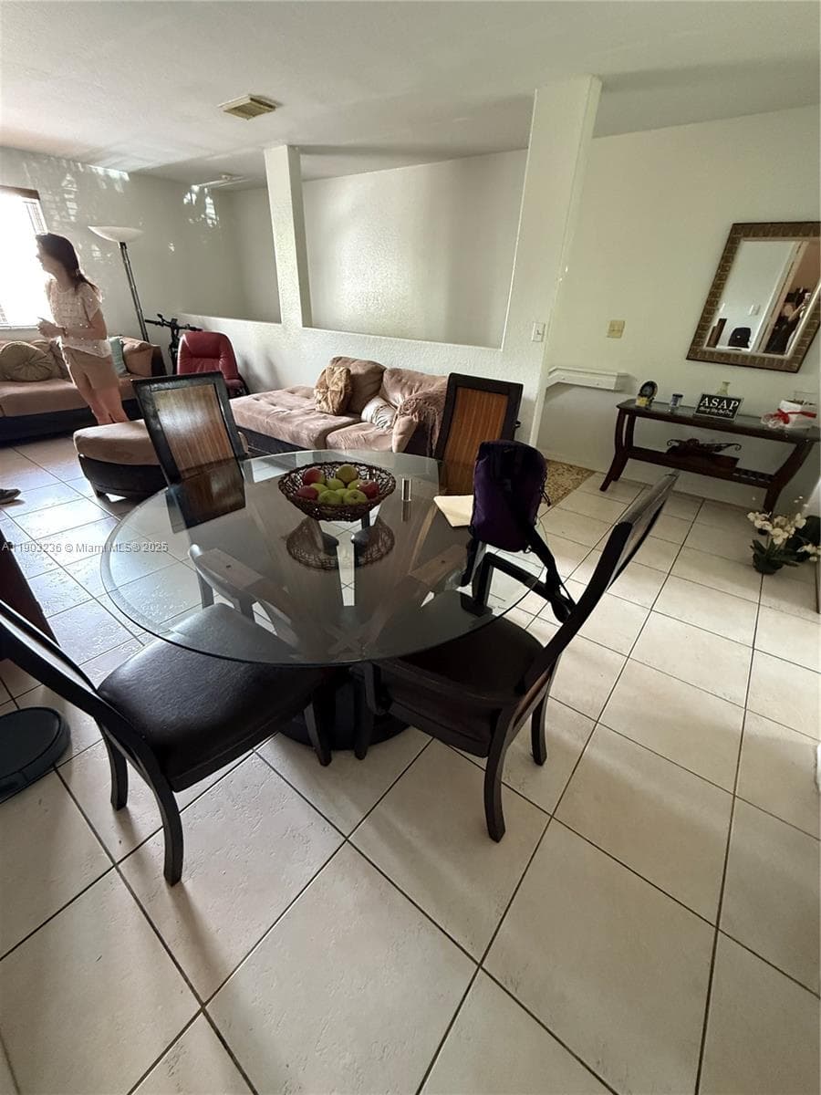 DORAL GRAND CONDO · #76 in Doral - Photo 11