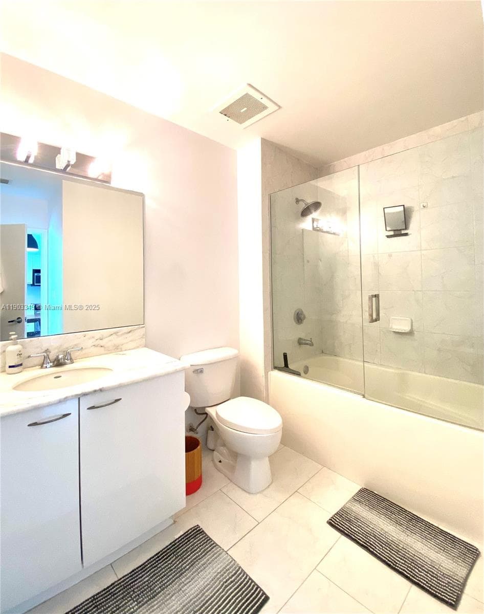 Loft Downtown II · #2904 in Miami - Photo 7