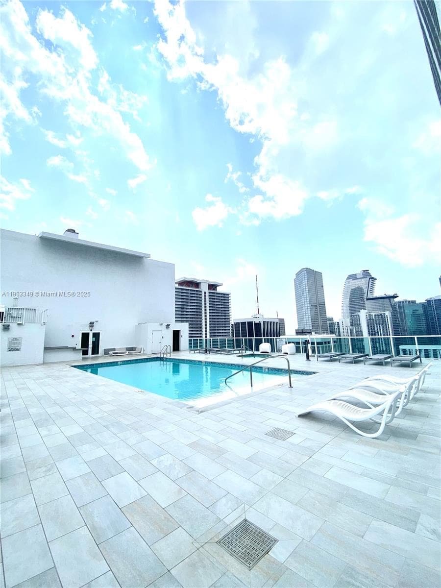 Loft Downtown II · #2904 in Miami - Photo 10