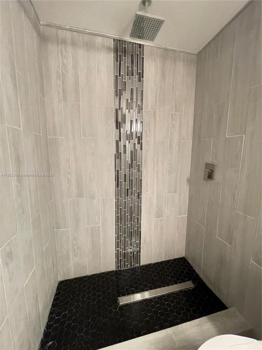 SUMMER LAKE · #203 in Oakland Park - Photo 10