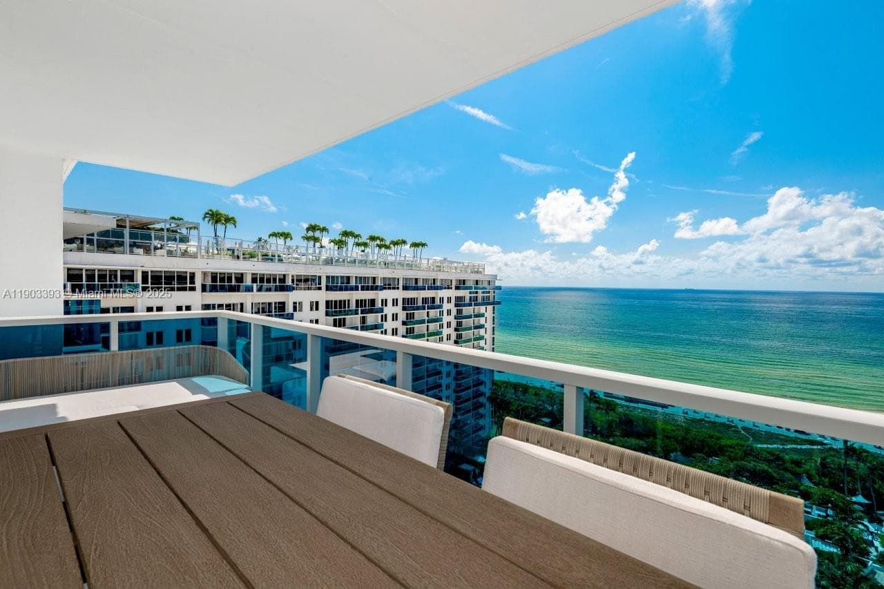 Roney Palace · #PH20 in Miami Beach - Photo 26