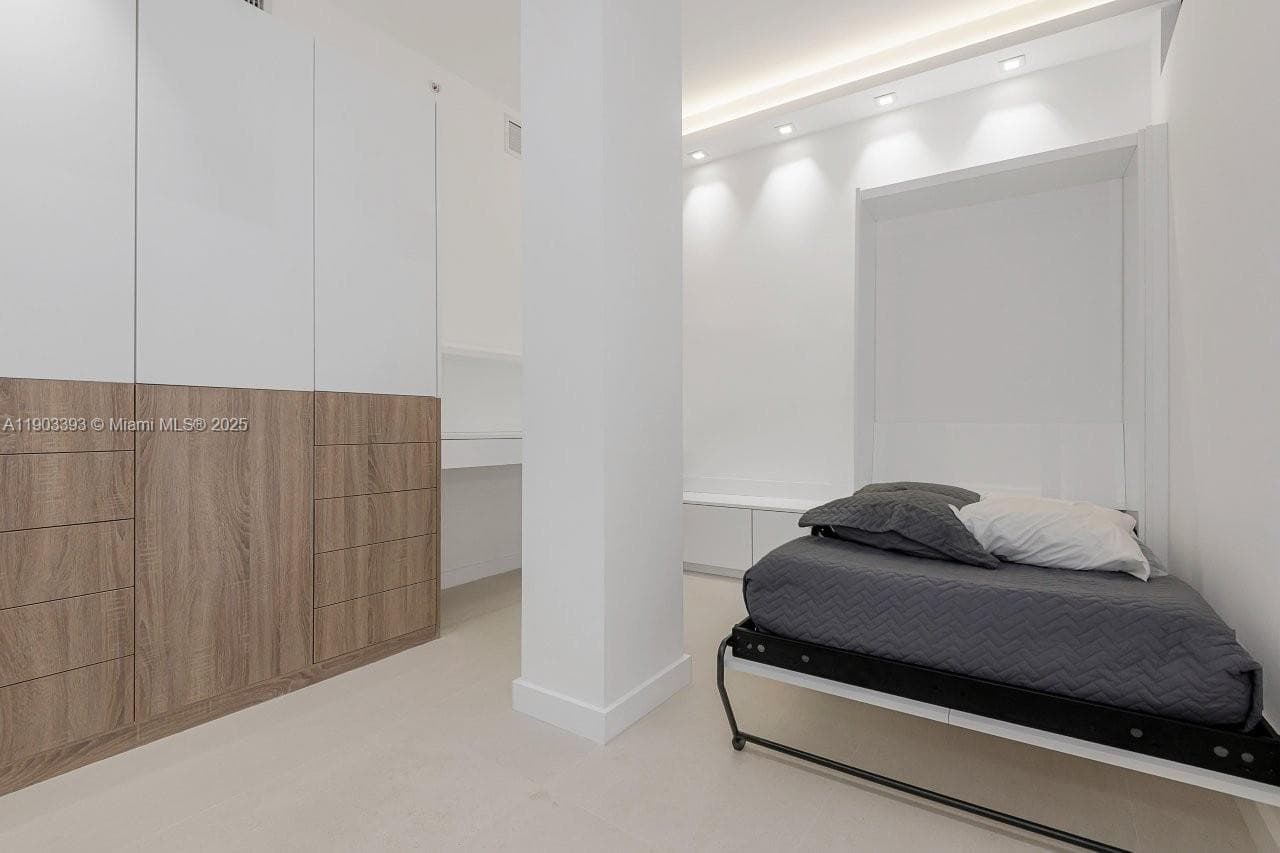 Roney Palace · #PH20 in Miami Beach - Photo 22