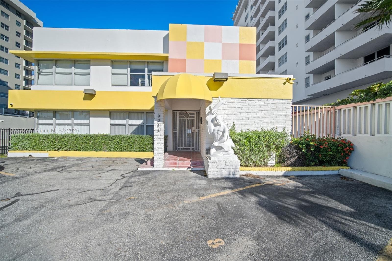 SEASIDE TERRACE CONDO · #11 in Surfside - Photo 16