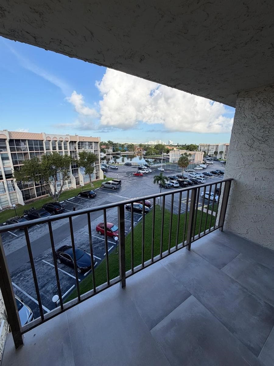 DESOTO PARK CONDO · #511 in Hallandale Beach - Photo 5