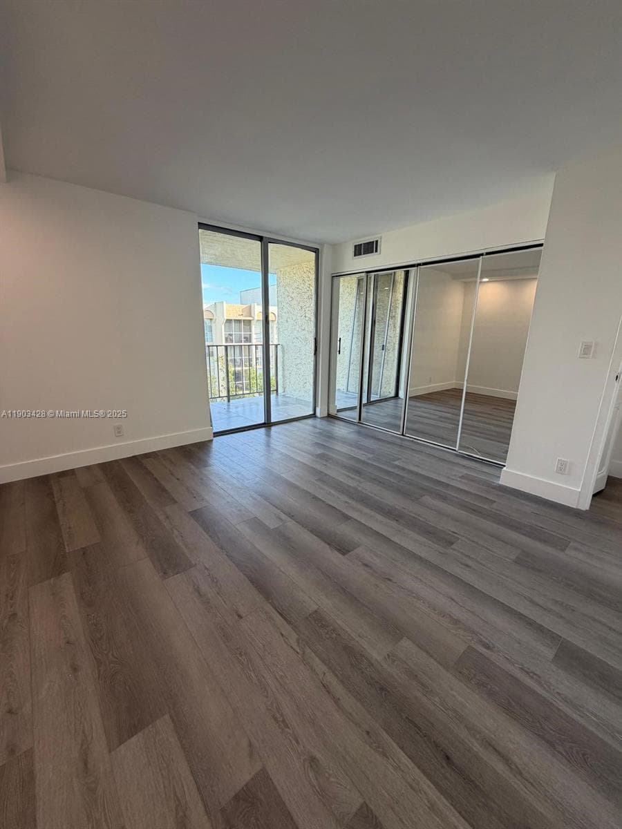 DESOTO PARK CONDO · #501 in Hallandale Beach - Photo 22