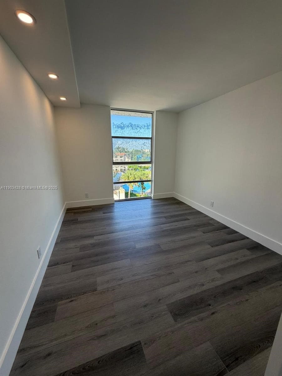 DESOTO PARK CONDO · #501 in Hallandale Beach - Photo 28