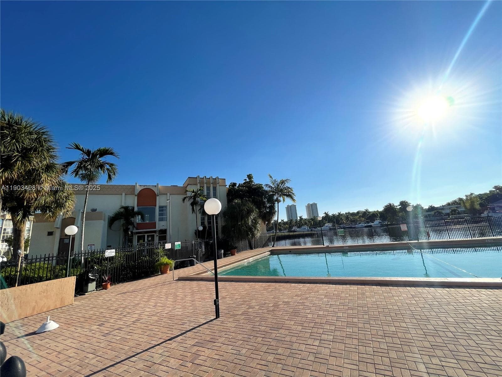 DESOTO PARK CONDO · #501 in Hallandale Beach - Photo 38