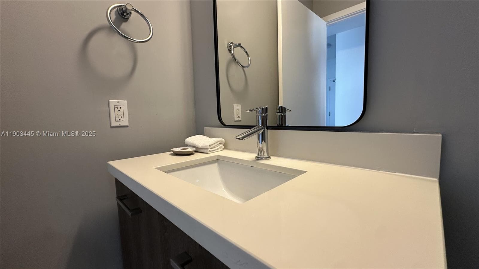 Bay Breeze Residences · #503 in Bay Harbor Islands - Photo 30