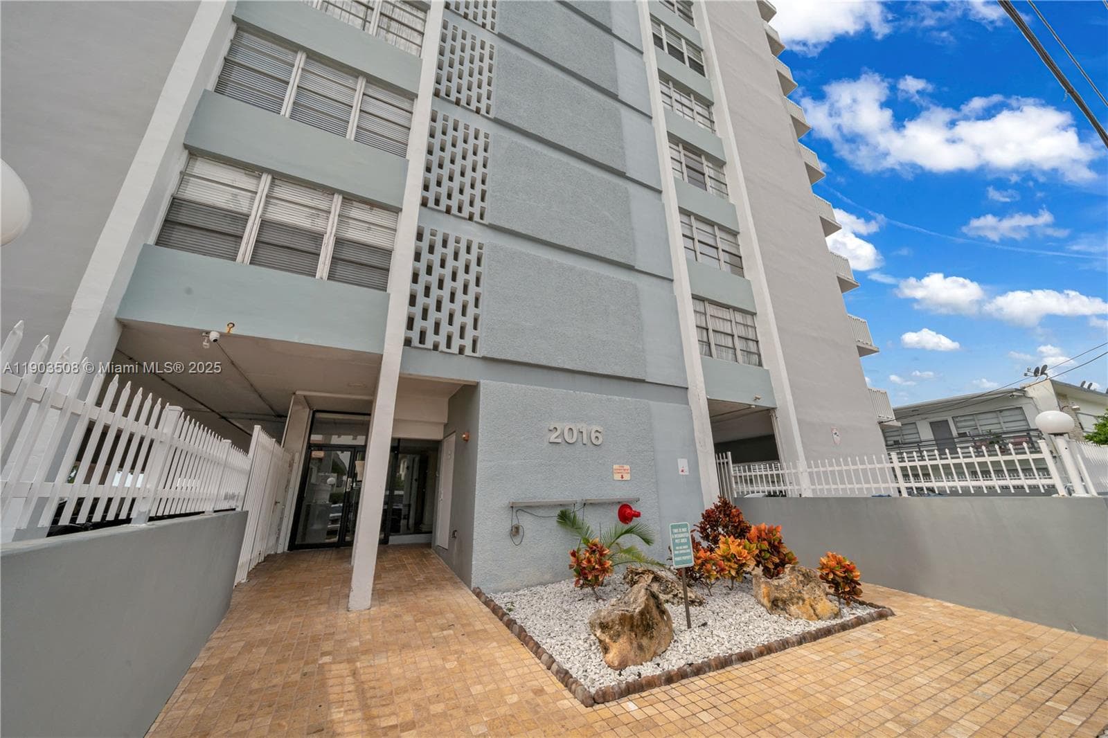 VILLA BAY VISTA CONDO · #505 in Miami Beach - Photo 13