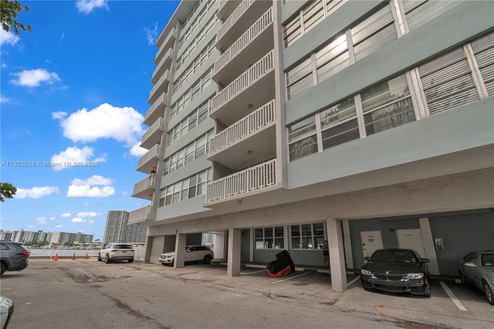 VILLA BAY VISTA CONDO · #505 in Miami Beach - Photo 18