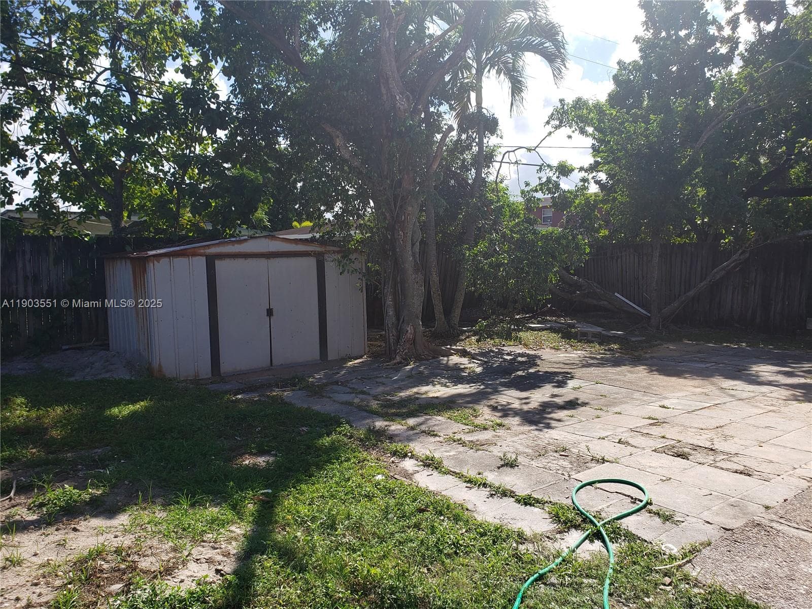 1370 NW 116 TER photo 13
