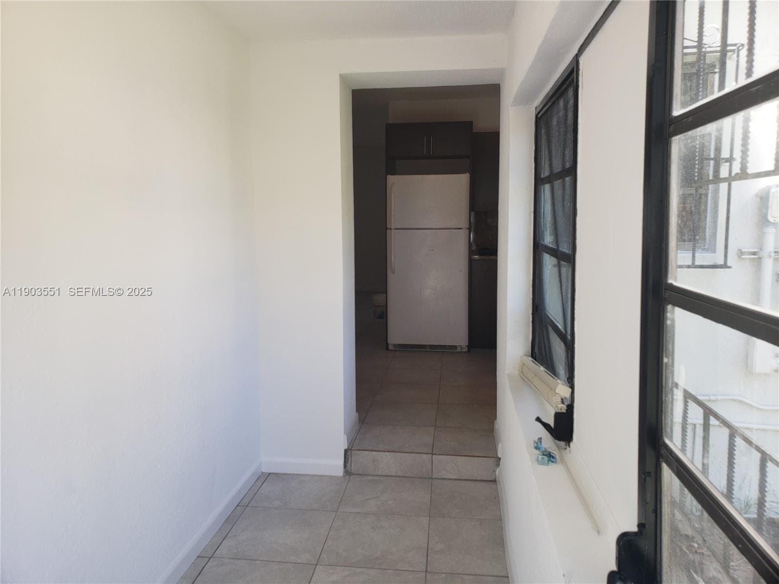 1370 NW 116 TER photo 11
