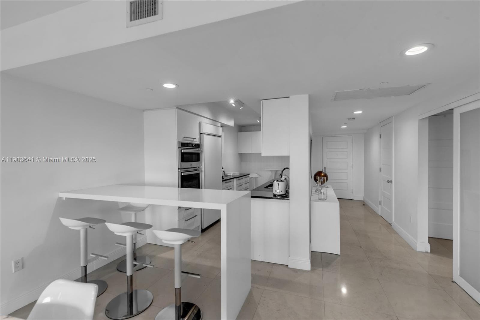 BEACH CLUB THREE CONDO · #2207 in Hallandale Beach - Photo 28