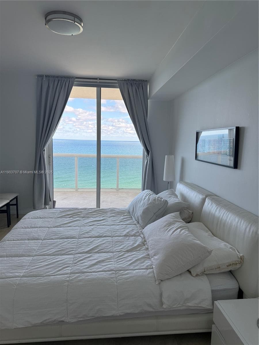 BEACH CLUB CONDO · #1702 in Hallandale Beach - Photo 27