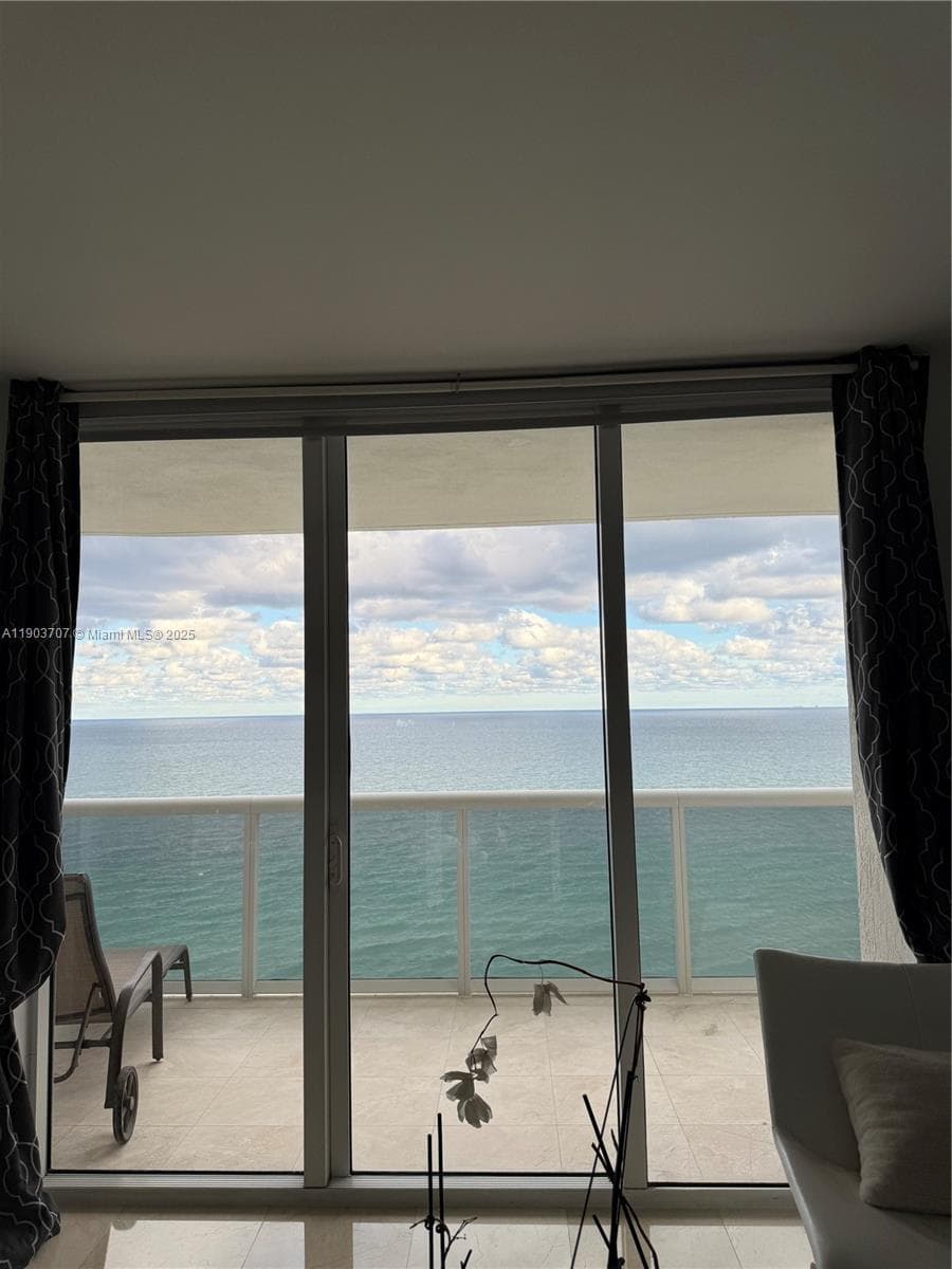 BEACH CLUB CONDO · #1702 in Hallandale Beach - Photo 26