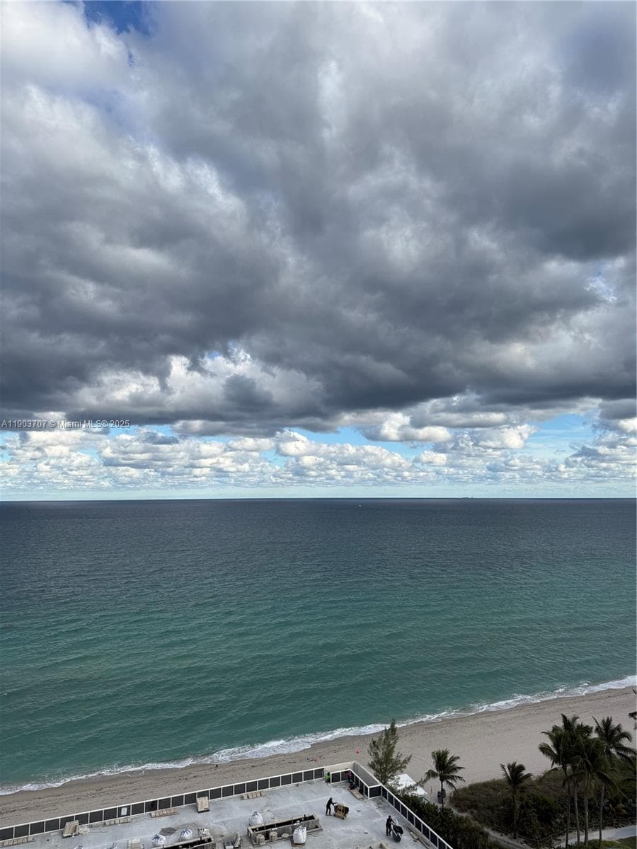 BEACH CLUB CONDO · #1702 in Hallandale Beach - Photo 3