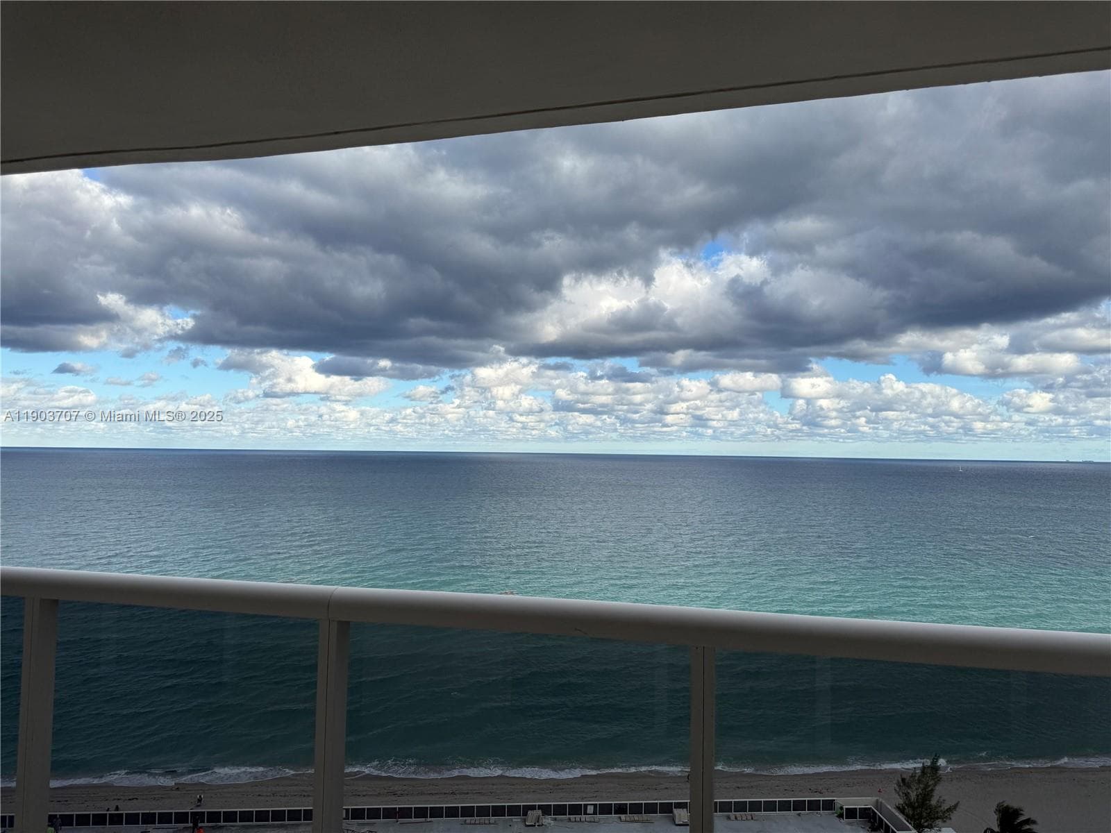 BEACH CLUB CONDO · #1702 in Hallandale Beach - Photo 5