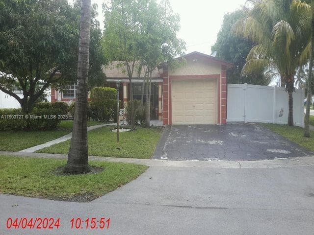 3301 NW 32nd Ct photo 1
