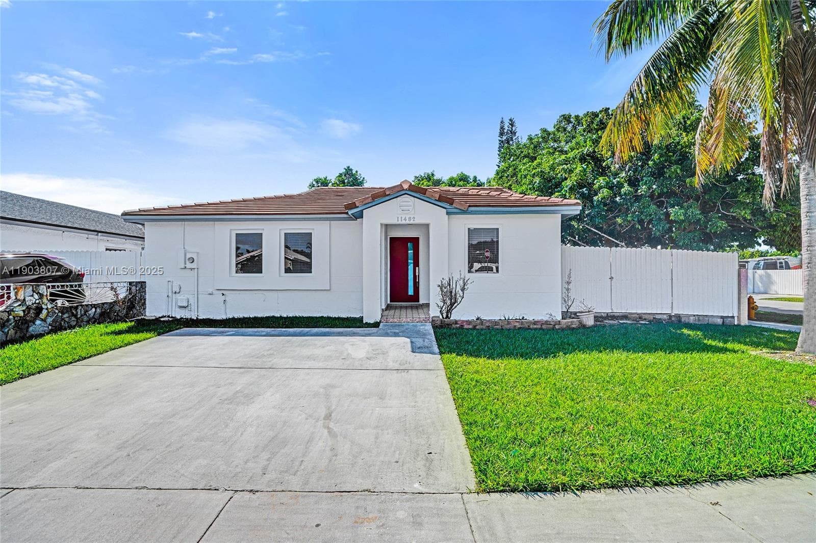 11482 SW 181st St photo 1