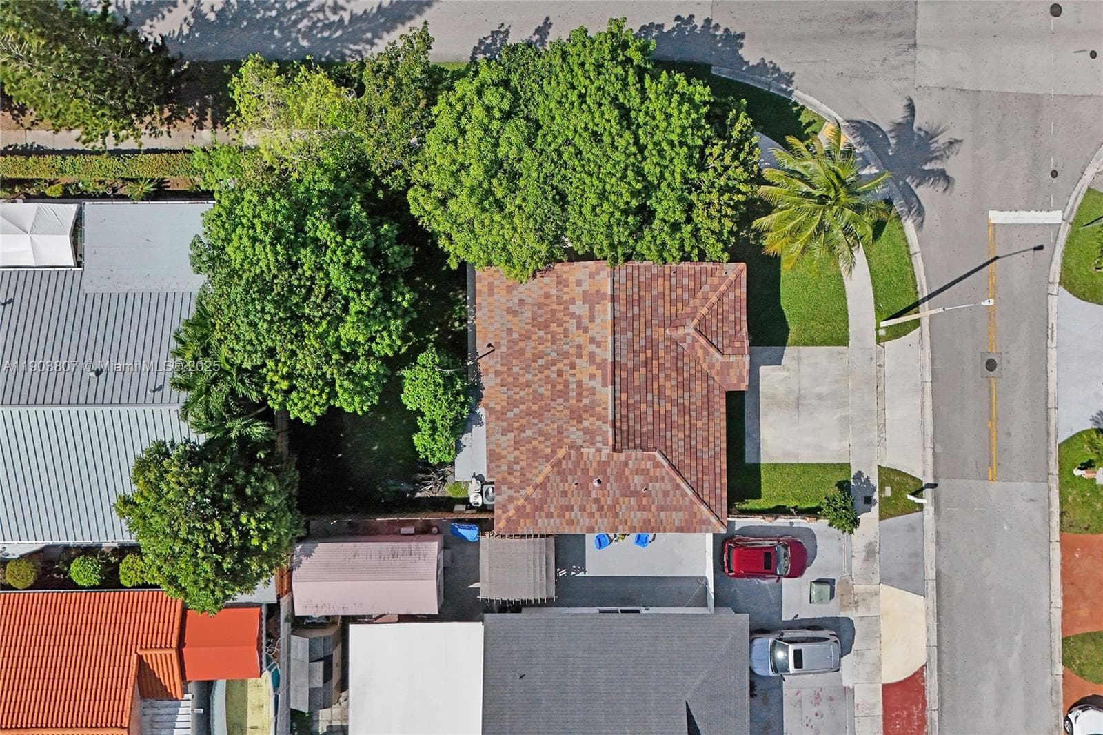 11482 SW 181st St photo 34