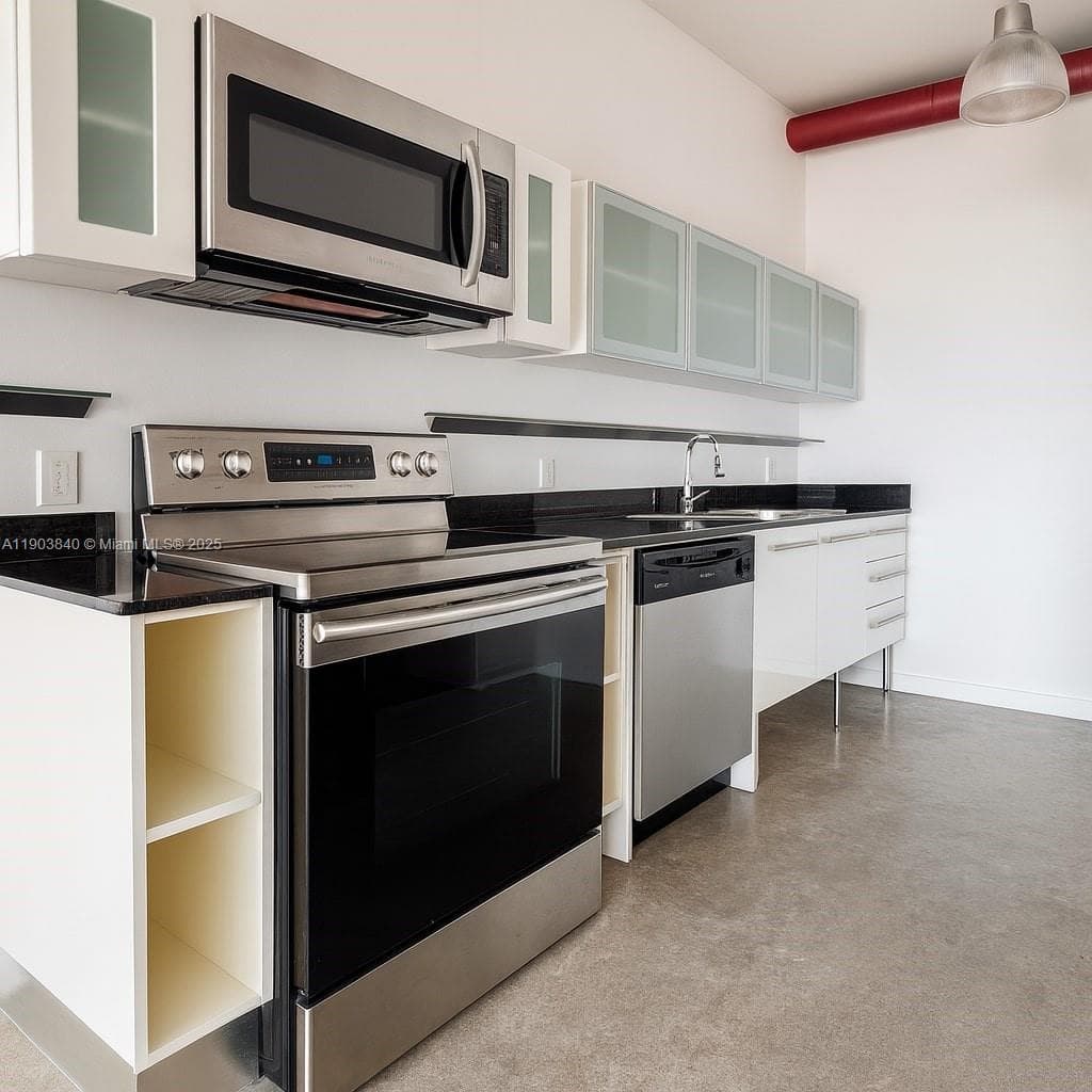NEO CONDO · #811 in Miami - Photo 12