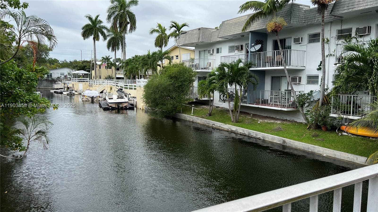 HIDDEN WATERS CONDO · #130 in North Miami - Photo 20