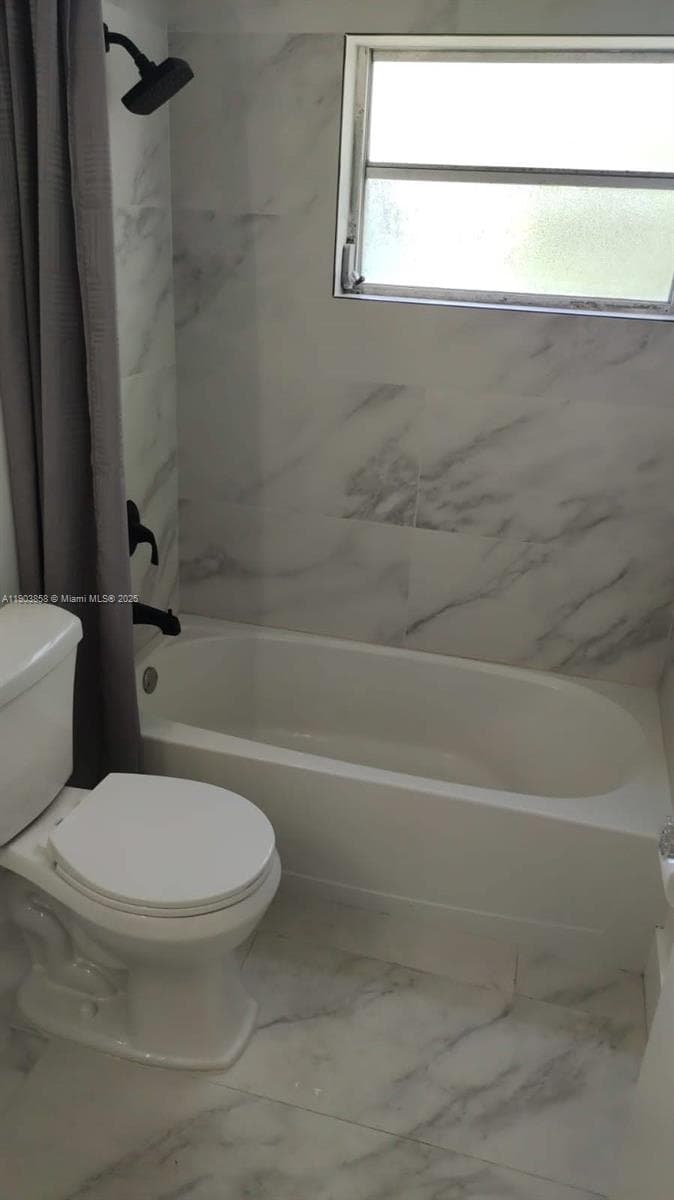 HIDDEN WATERS CONDO · #130 in North Miami - Photo 9