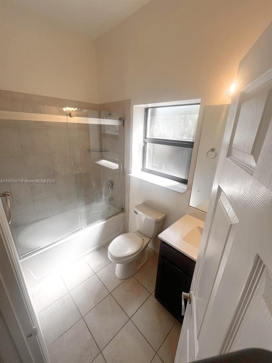 116 NE 25th Ter #0 photo 8