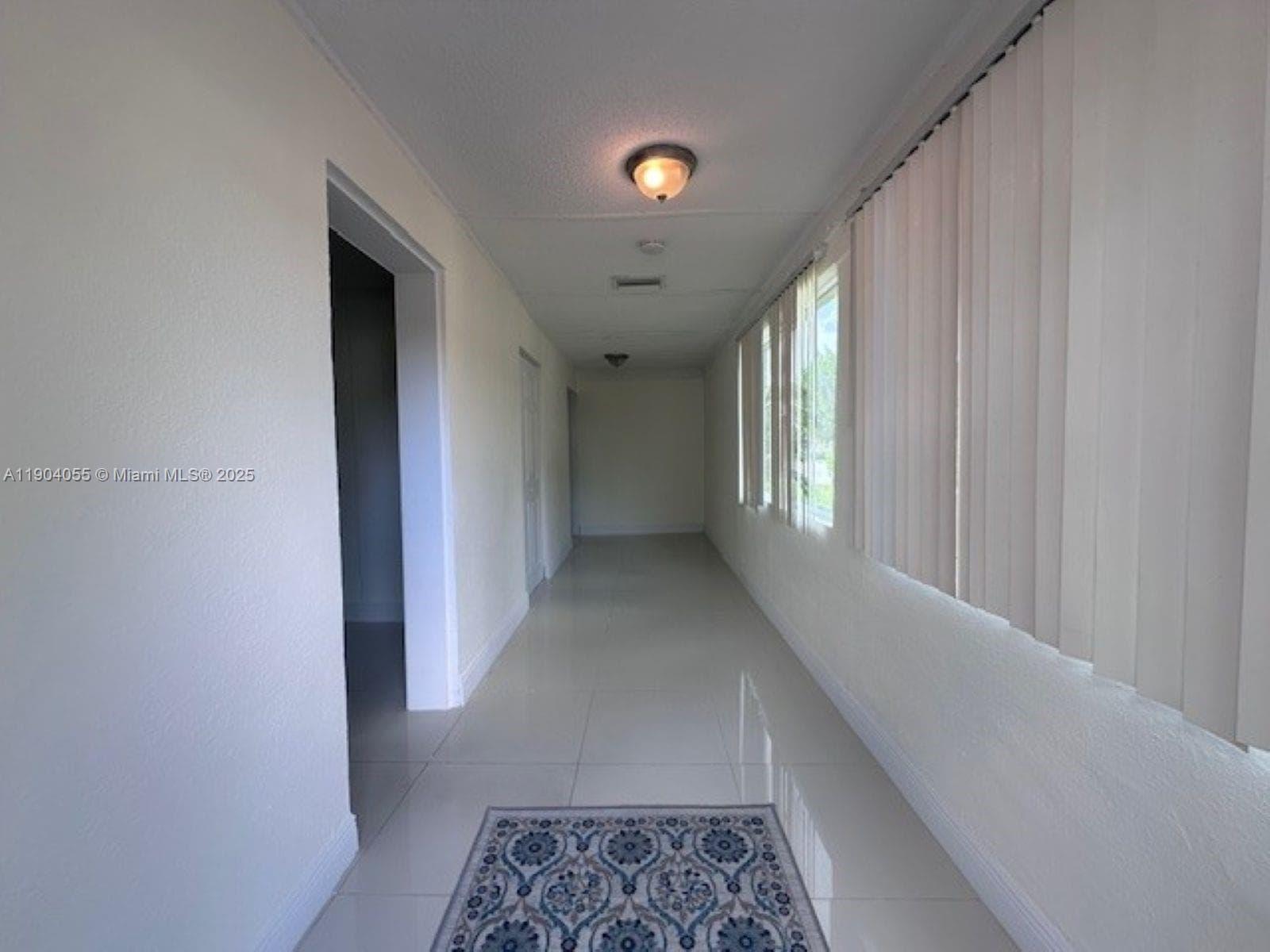 2898 NW 6th Ct photo 2