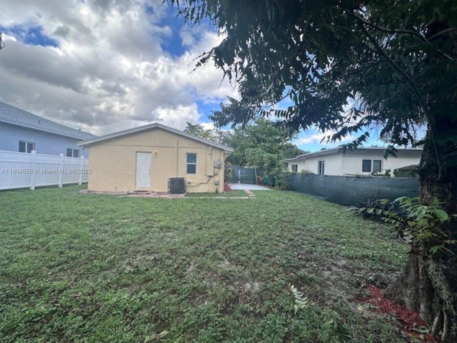 2898 NW 6th Ct photo 14